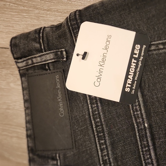 Calvin Klein Jeans - Picture 7 of 7